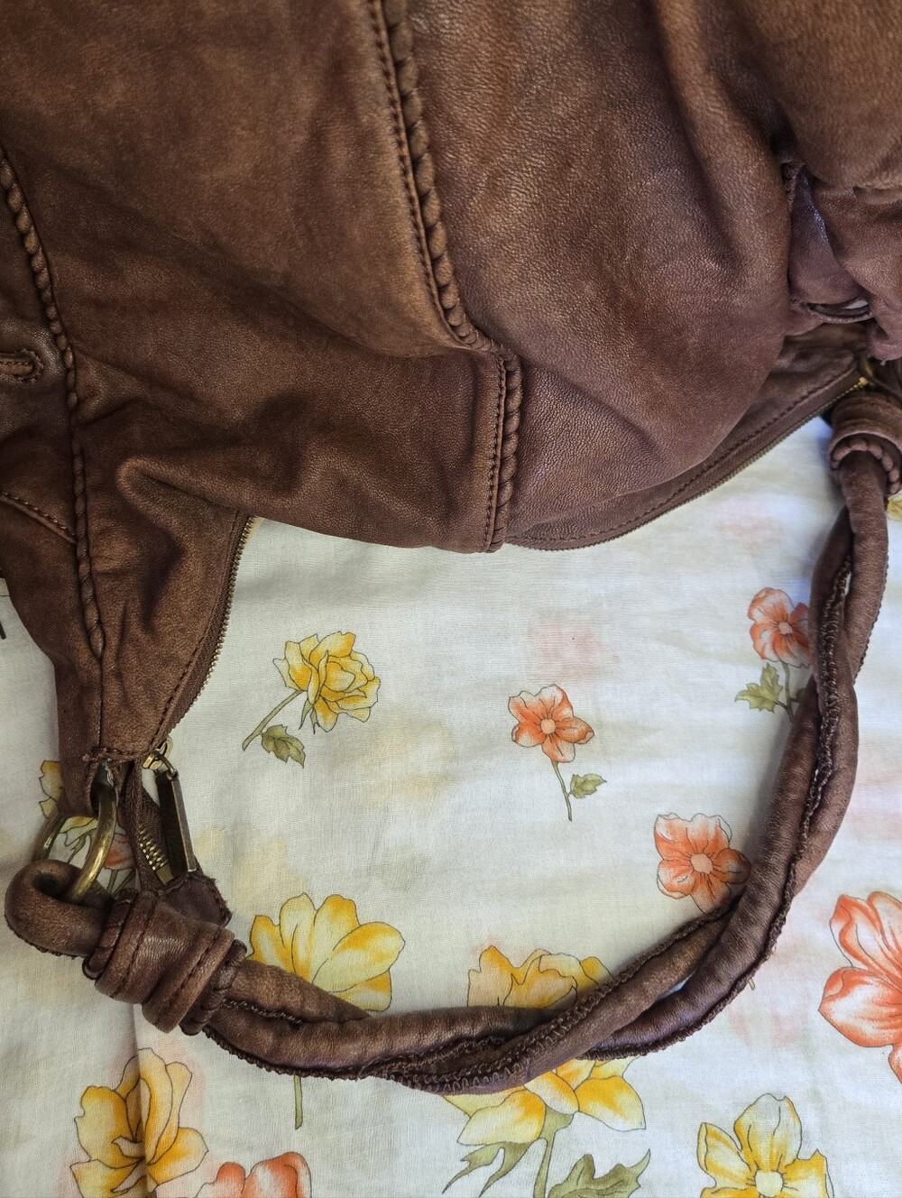 Hobo International Brown Leather Hobo Bag – Soft Slouch Shoulder Tote - Picture 9 of 16